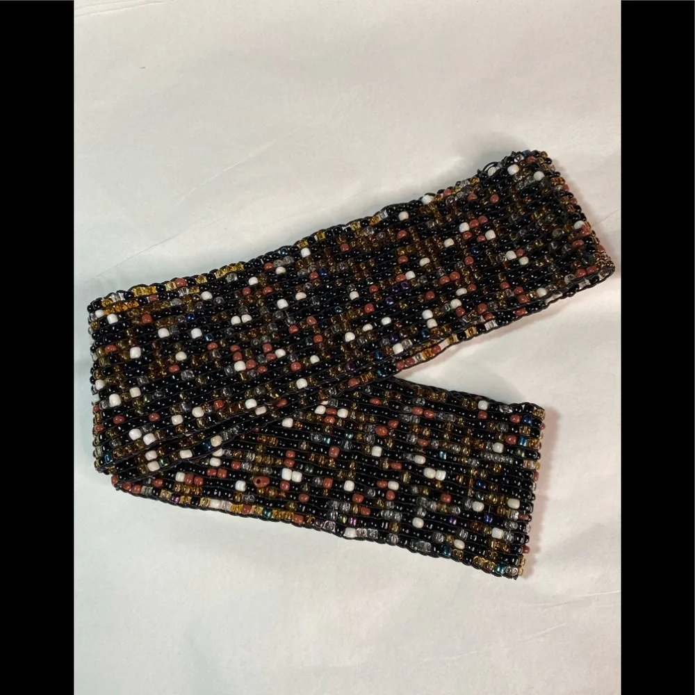 Stretchable  beaded belt